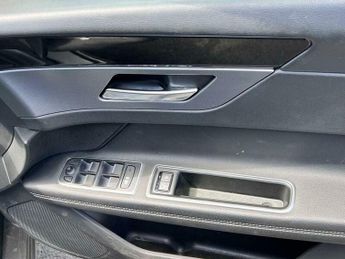 Jaguar XF 2.0d R-Sport Auto Euro 6 (s/s) 4dr