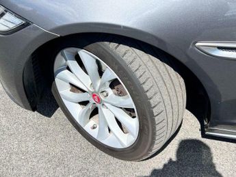 Jaguar XF 2.0d R-Sport Auto Euro 6 (s/s) 4dr