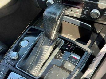 Audi A6 AVANT TDI QUATTRO S LINE BLACK EDITION