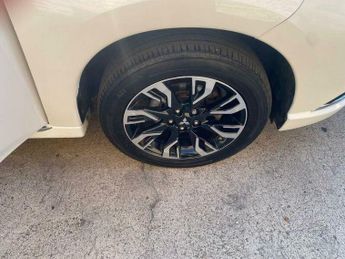 Mitsubishi Outlander 2.0 12kWh Juro CVT 4WD Euro 6 (s/s) 5dr