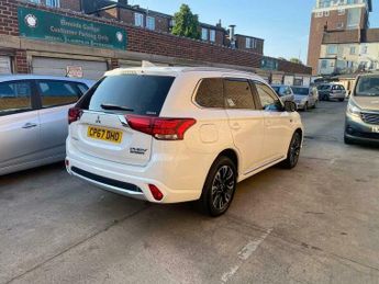 Mitsubishi Outlander 2.0 12kWh Juro CVT 4WD Euro 6 (s/s) 5dr