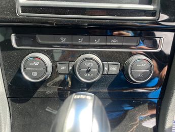 Volkswagen Golf 1.4 TSi BlueMotion Tech Match DSG 5dr