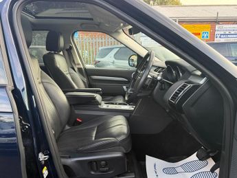 Land Rover Discovery 3.0 SD V6 Landmark Edition SUV 5dr Diesel Auto 4WD Euro 6 (s/s) 