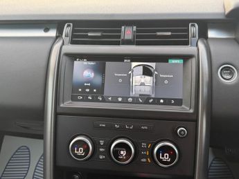 Land Rover Discovery 3.0 SD V6 Landmark Edition SUV 5dr Diesel Auto 4WD Euro 6 (s/s) 