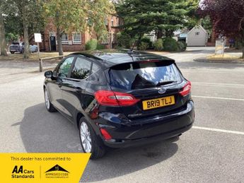 Ford Fiesta TITANIUM **AUTOMATIC**