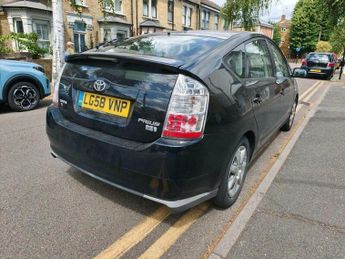 Toyota Prius 1.5 T Spirit CVT 5dr