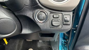 Toyota Yaris 1.33 Dual VVT-i T Spirit Hatchback 5dr Petrol Multidrive S Euro 