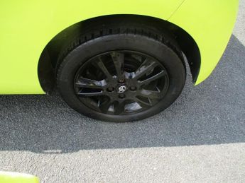 Toyota AYGO VVT-I X-CITE 3