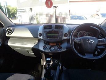 Toyota RAV4 2.2 D-4D XT-R 4WD Euro 5 5dr