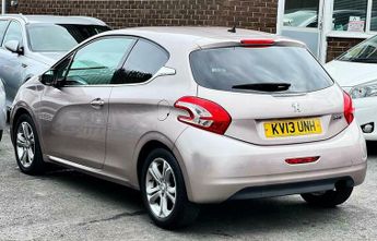 Peugeot 208 1.4 VTi Allure Euro 5 3dr