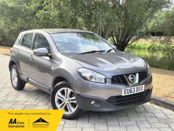 Nissan Qashqai 1.6 Acenta SUV 5dr Petrol Manual 2WD Euro 5 (s/s) (117 ps)