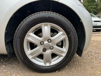 Toyota iQ 1.0 VVT-i Euro 5 3dr