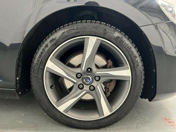 Volvo V40 D2 R-DESIGN