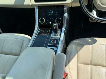 Land Rover Range Rover Sport 3.0 D300 MHEV HSE Silver Auto 4WD Euro 6 (s/s) 5dr