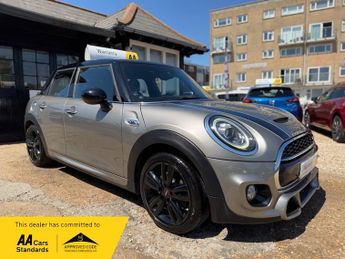 MINI Hatch 2.0 Cooper S Sport Hatchback 5dr Petrol Manual Euro 6 (s/s) (192