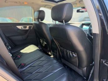 Infiniti QX70 3.0d V6 GT Auto 4WD Euro 5 5dr