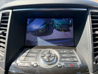 Infiniti QX70 3.0d V6 GT Auto 4WD Euro 5 5dr