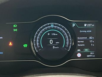 Hyundai KONA PREMIUM
