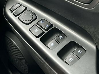 Hyundai KONA PREMIUM