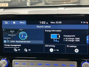 Hyundai KONA PREMIUM