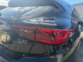 Infiniti Q30 1.5d Business Executive DCT Euro 6 (s/s) 5dr