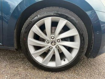 Skoda Superb 2.0 TDI Laurin & Klement DSG Euro 6 (s/s) 5dr