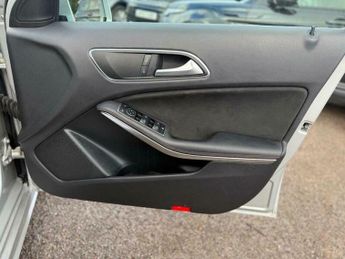 Mercedes-Benz A Class 2.1 A220 CDI AMG Sport 7G-DCT Euro 6 (s/s) 5dr