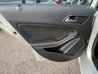 Mercedes-Benz A Class 2.1 A220 CDI AMG Sport 7G-DCT Euro 6 (s/s) 5dr