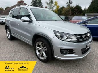 Volkswagen Tiguan 2.0 TDI BlueMotion Tech R-Line DSG 4WD Euro 5 (s/s) 5dr (Nav)