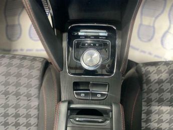MG ZS 72.6kWh SE Long Range Auto 5dr