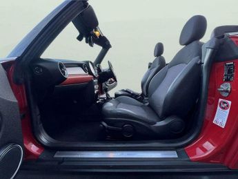 MINI Convertible 1.6 Cooper Auto Euro 4 2dr