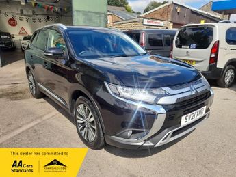 Mitsubishi Outlander 2.0 DESIGN 4x4 7 SEAT, AUTO,CAR PLAY, 1 OWNER FULL HISTORY , BLA