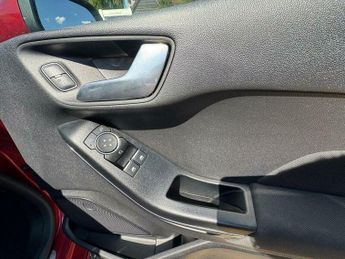 Ford Fiesta 1.0T EcoBoost Titanium Hatchback 5dr Petrol Auto Euro 6 (s/s) (1