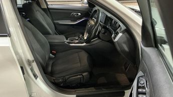 BMW 3 SERIES 2.0 320d SE Saloon 4dr Diesel Auto Euro 6 (s/s) (190 ps)