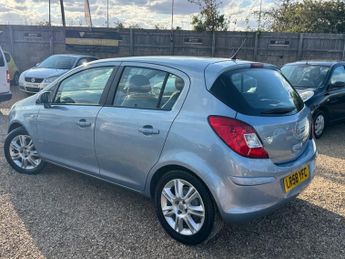 Vauxhall Corsa DESIGN 16V