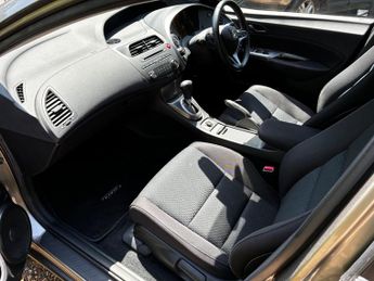 Honda Civic 1.8 I-VTEC ES 140 FULL AUTO 5 DOOR HATCH