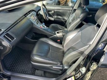 Toyota Prius 1.8 VVT-h T3 CVT Euro 5 (s/s) 5dr