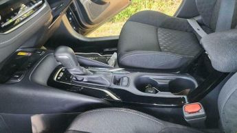 Toyota Corolla 2.0 VVT-h Icon CVT Euro 6 (s/s) 5dr