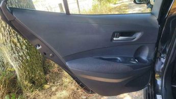 Toyota Corolla 2.0 VVT-h Icon CVT Euro 6 (s/s) 5dr