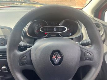 Renault Clio 1.2 16V Play Hatchback 5dr Petrol Manual Euro 6 (75 ps)