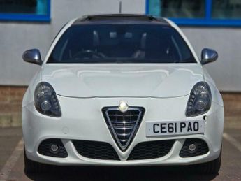 Alfa Romeo Giulietta 2.0 JTDM-2 Veloce Euro 5 (s/s) 5dr