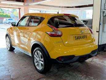 Nissan Juke 1.2 DIG-T Acenta Premium SUV 5dr Petrol Manual 6Spd Euro 5 (s/s)