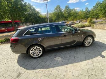 Vauxhall Insignia 2.0 CDTi SE Sports Tourer Auto Euro 5 5dr