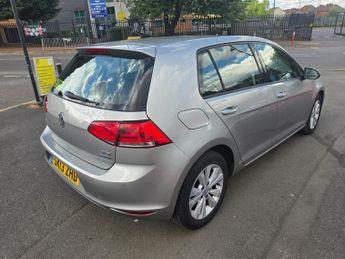 Volkswagen Golf 1.6 TDI BlueMotion Tech SE DSG Euro 5 (s/s) 5dr