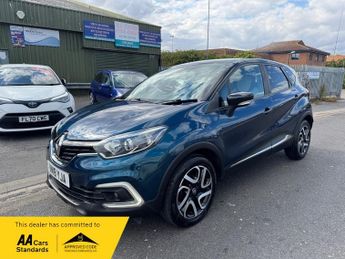 Renault Captur ICONIC TCE