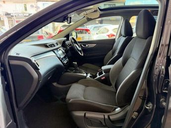 Nissan Qashqai 1.2 DIG-T N-Connecta SUV 5dr Petrol XTRON Euro 6 (s/s) (115 ps)