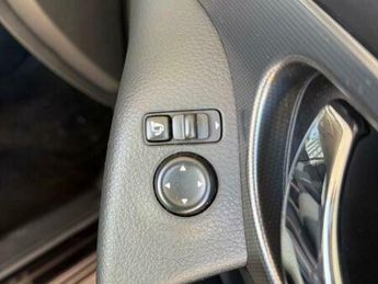 Nissan Qashqai 1.2 DIG-T N-Connecta SUV 5dr Petrol XTRON Euro 6 (s/s) (115 ps)