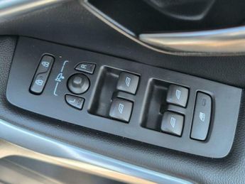 Volvo V40 2.0 D4 SE Lux Nav Geartronic Euro 6 (s/s) 5dr