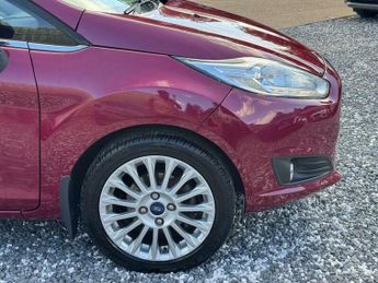 Ford Fiesta 1.0T EcoBoost Titanium Euro 5 (s/s) 5dr