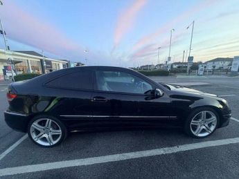 Mercedes-Benz Captiva 1.8 CLC180K Sport Coupe 3dr Petrol Auto Euro 4 (143 ps)